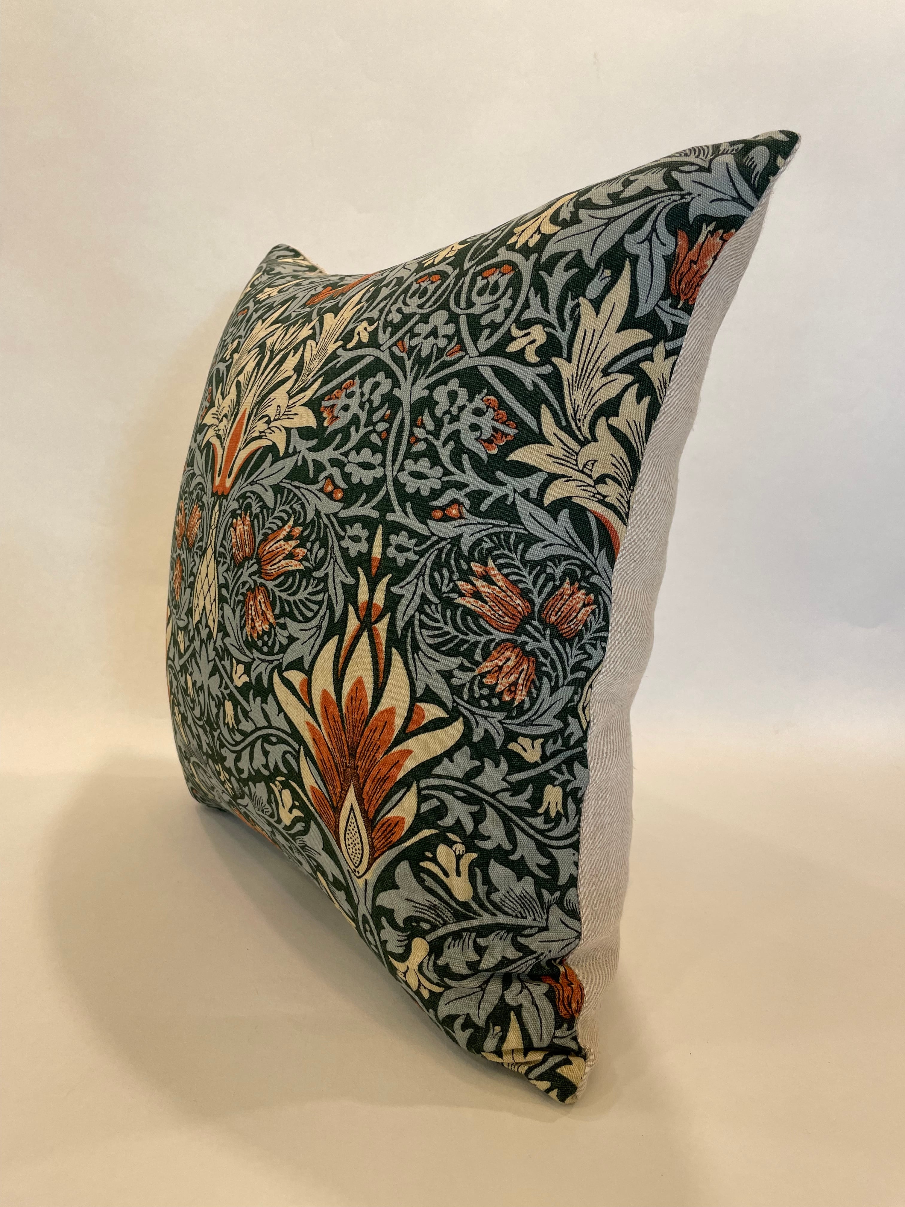 クッションカバー（William Morris）048-A | 輸入生地のクッション