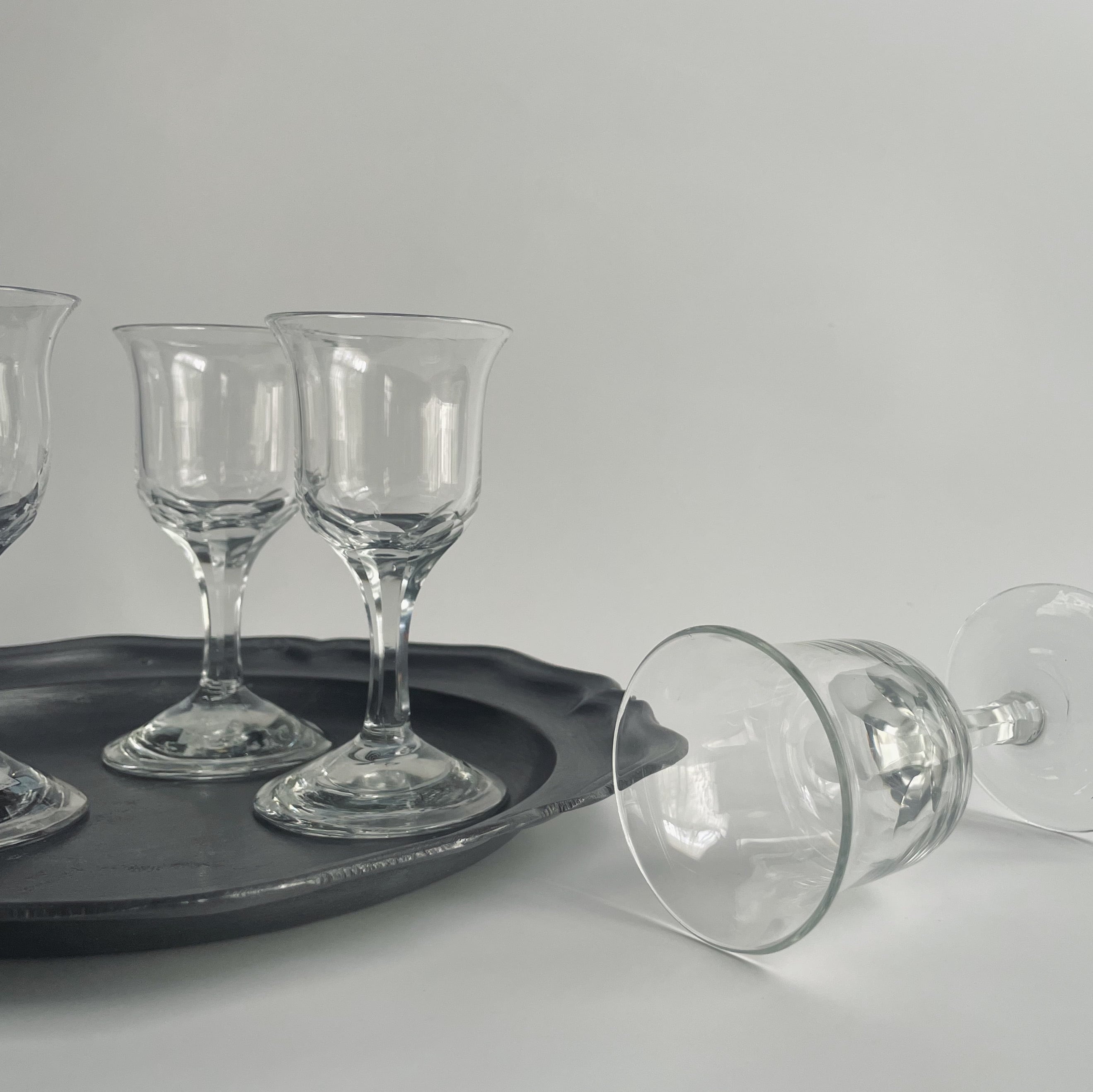 希少ワイングラス　フランス製 フランス製アンティークラリック微笑み天使のクリスタルシャンパン