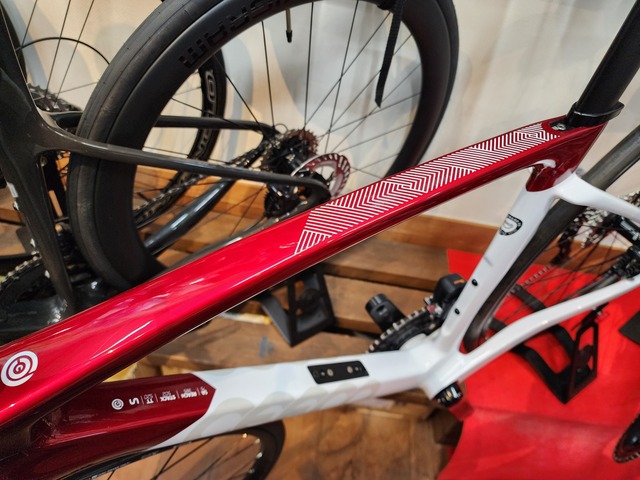 CEEPO(シーポ)MAMBA-R 105Di2 White Red Sサイズ トライアスロン&ロードバイク