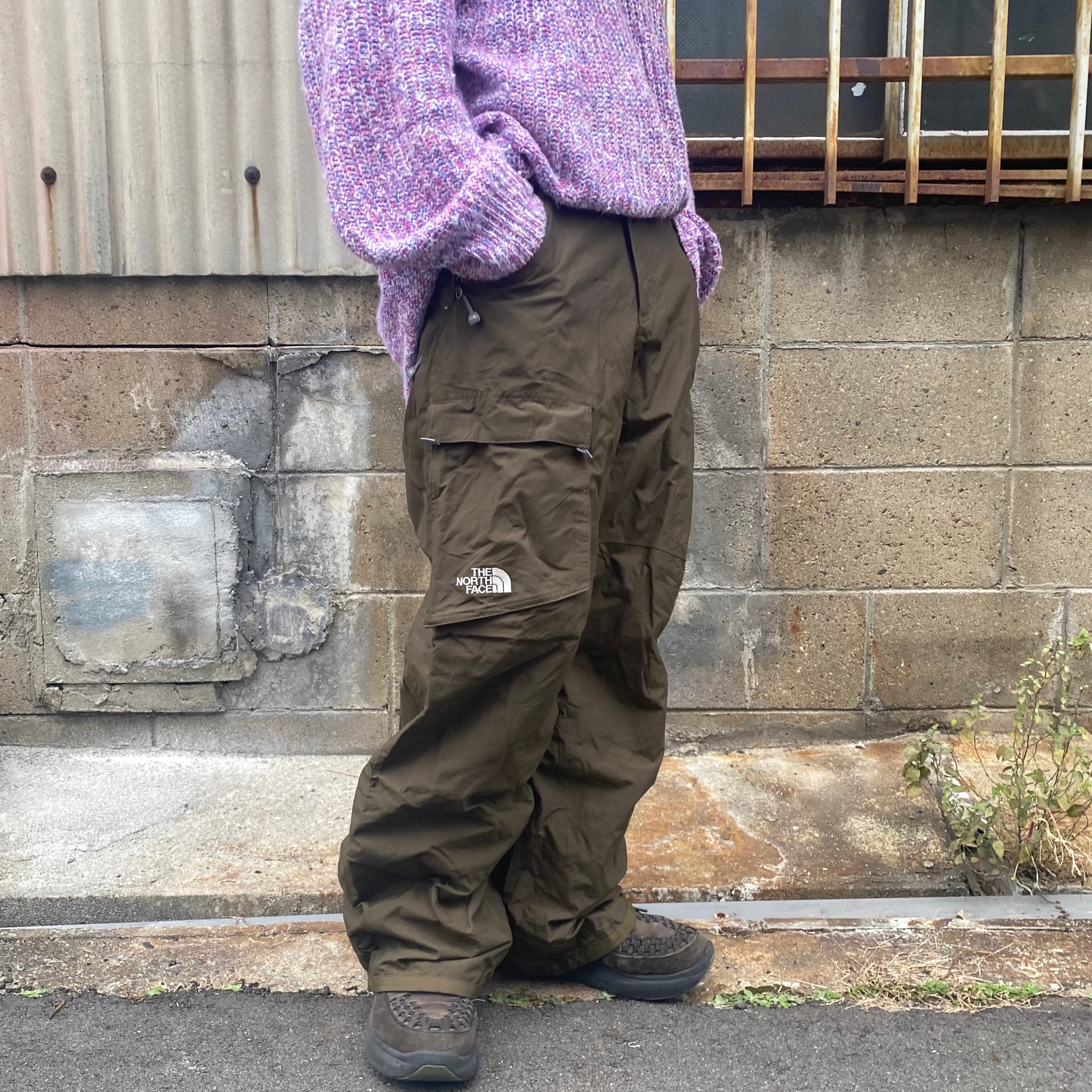 The North Face ザノースフェイス Hyvent ハイベント スキーパンツ 中綿 ナイロンパンツ カーキ メンズm 古着 ロングパンツ Cave 古着屋 公式 古着通販サイト