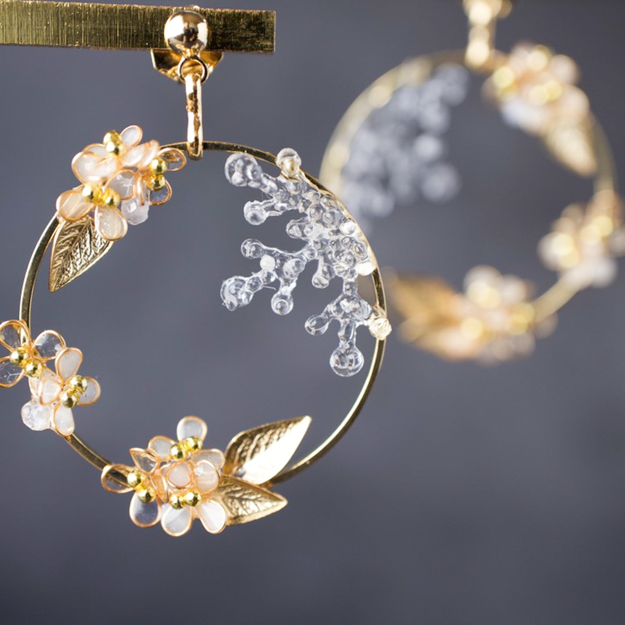 【冬限定】柊の雪化粧 -Gold & Christama- | ピアス / イヤリング