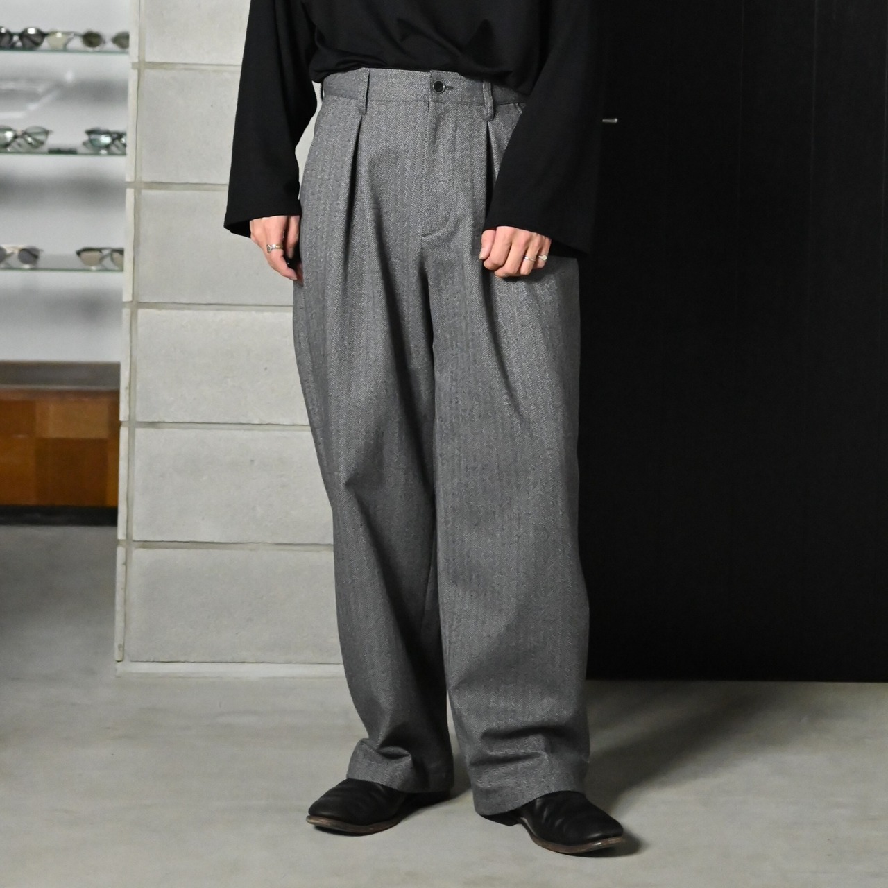 SAYATOMO /  2-Tack Herringbone Wide Slacks