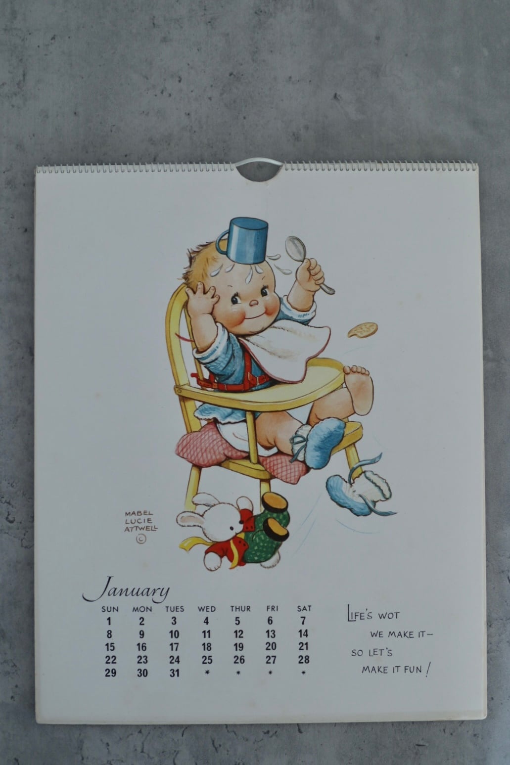 マーベルルーシーアトウェル　オーナメント　地球に乗る男の子　レア マーベルルーシーアトウェル 陶器人形 曜日シリーズ 土曜日の