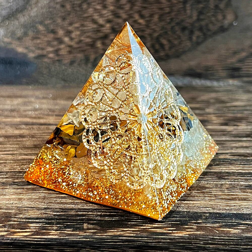 【1点限定】ゴールデン ピラミッド型オルゴナイト タイガーアイ