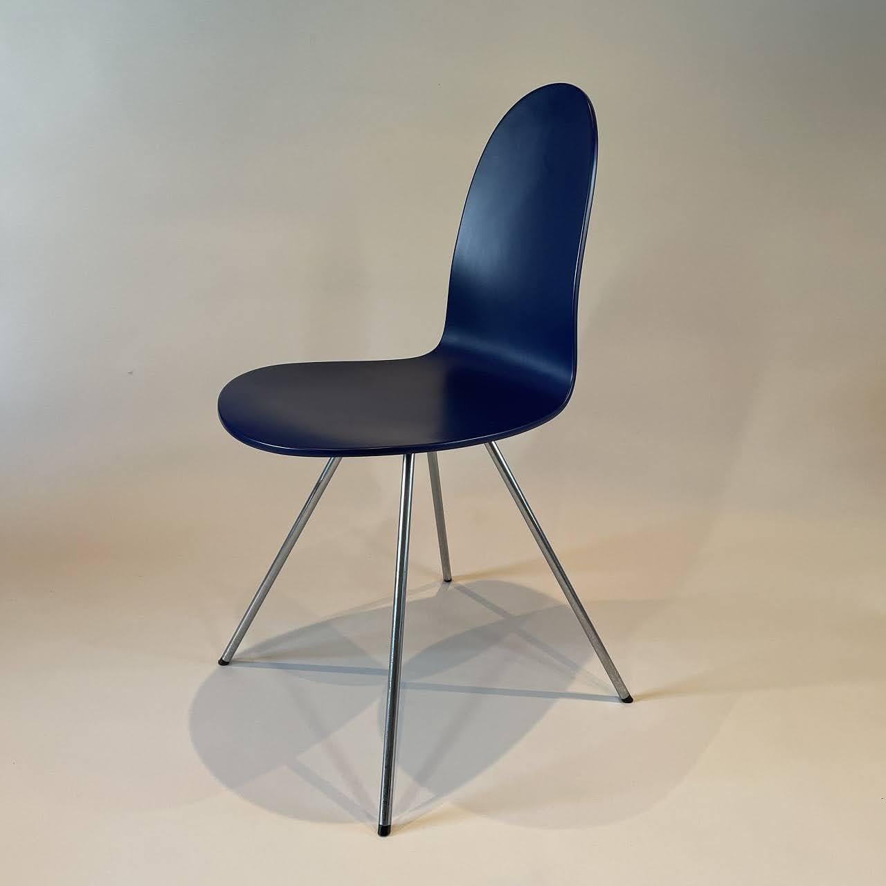 Tongue chair by Arne Jacobsen | KOHSEKI