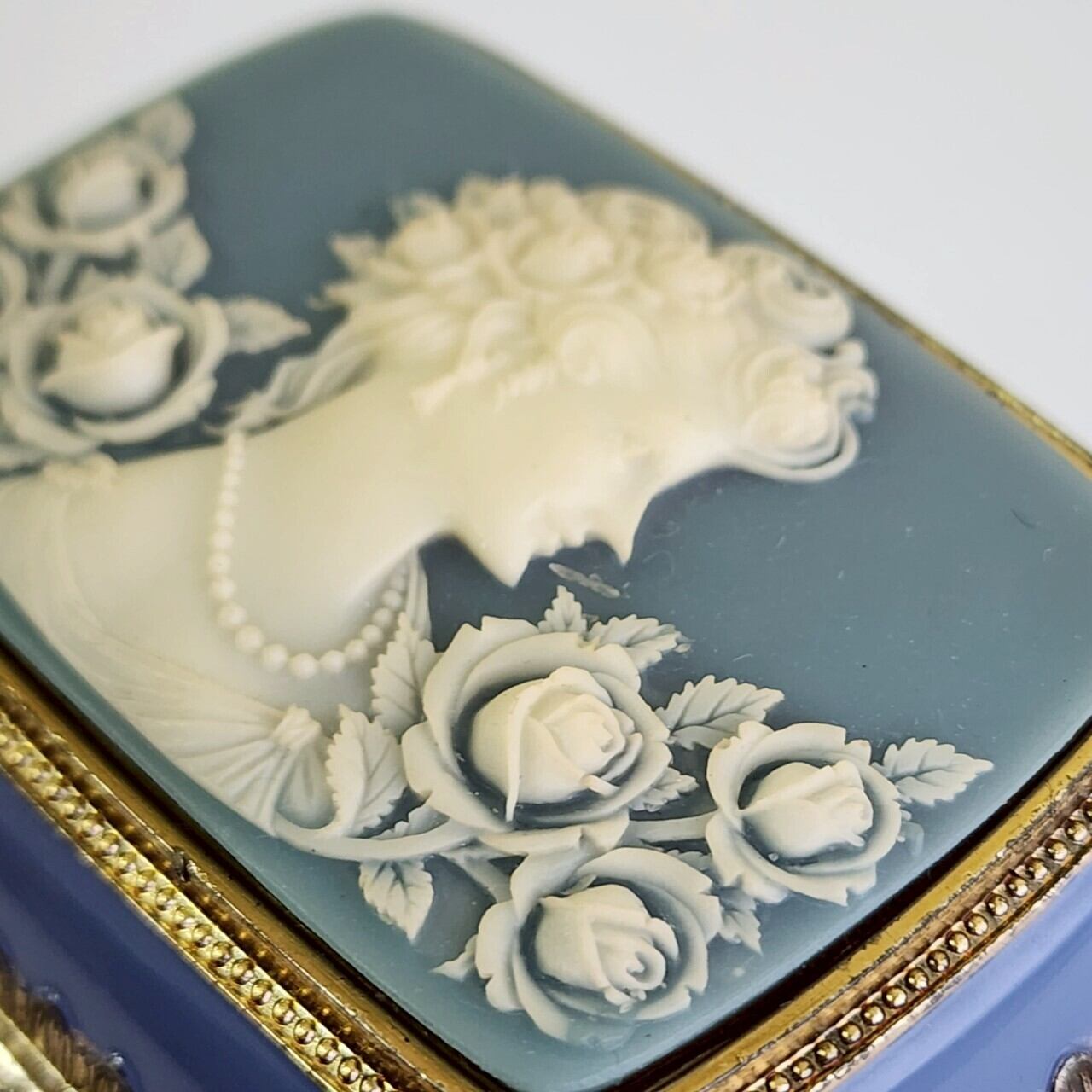 アクセサリーボックス 飾り棚 オルゴール付(愛のオルゴール♪) 日本製 d476bada81aaa2ea7b2d9990ad9ba8