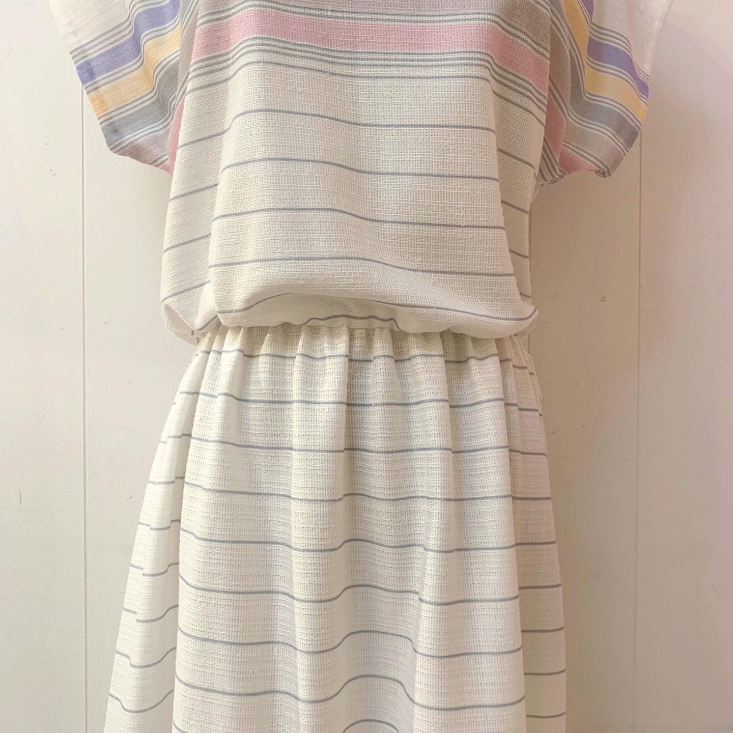 sherbet border french sleeve one-piece