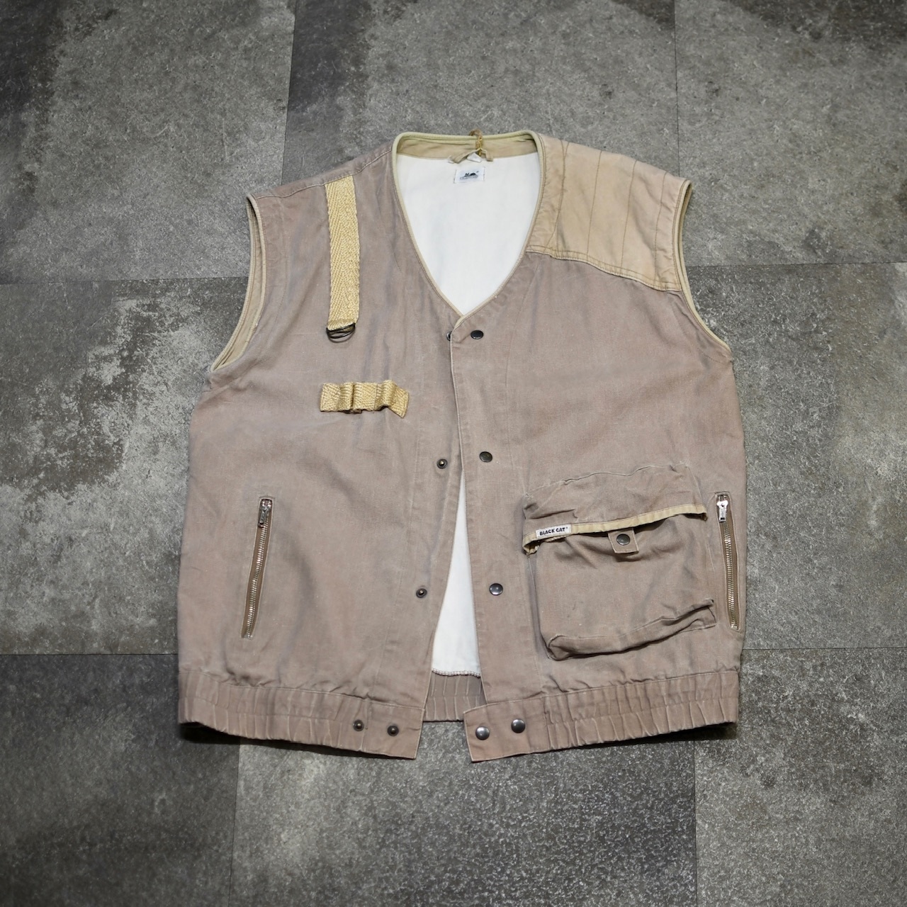 black cat design vest