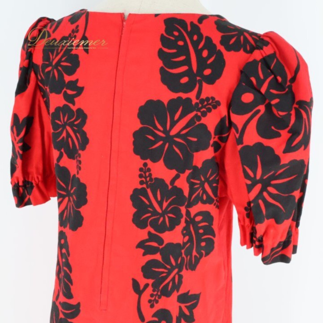 フラダンス 衣装 ワンピース ドレス ブラック系 レッド系 ツーカラー ハイビスカス柄 モンステラ柄 パフスリーブ フリル かわいい 鮮やか 華やか 明るい 赤 黒 ハワイアンダンス レディース ハワイアン アロハ ハワイアンプリント ダンス レッスン 練習