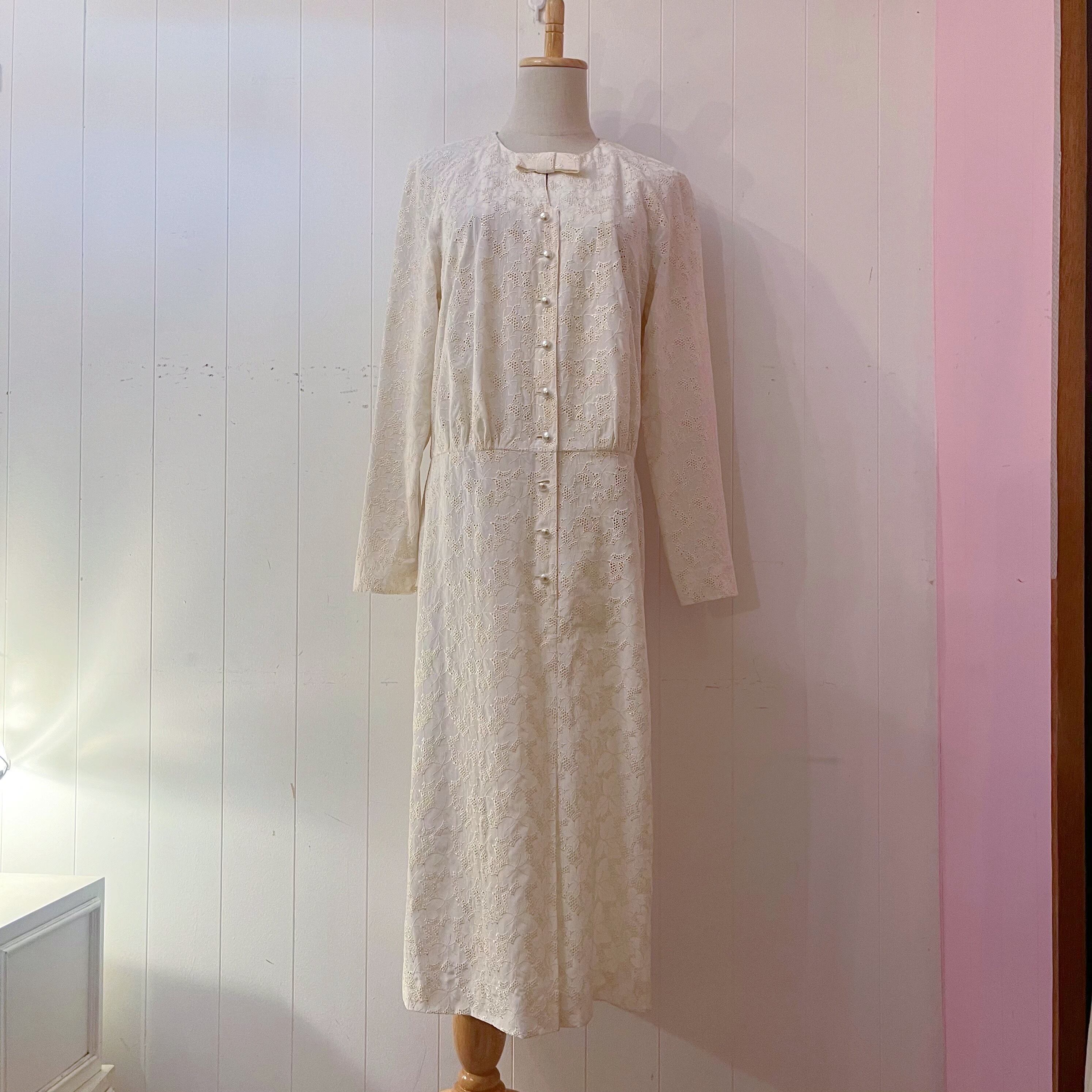 white leaf lace ribbon one-piece