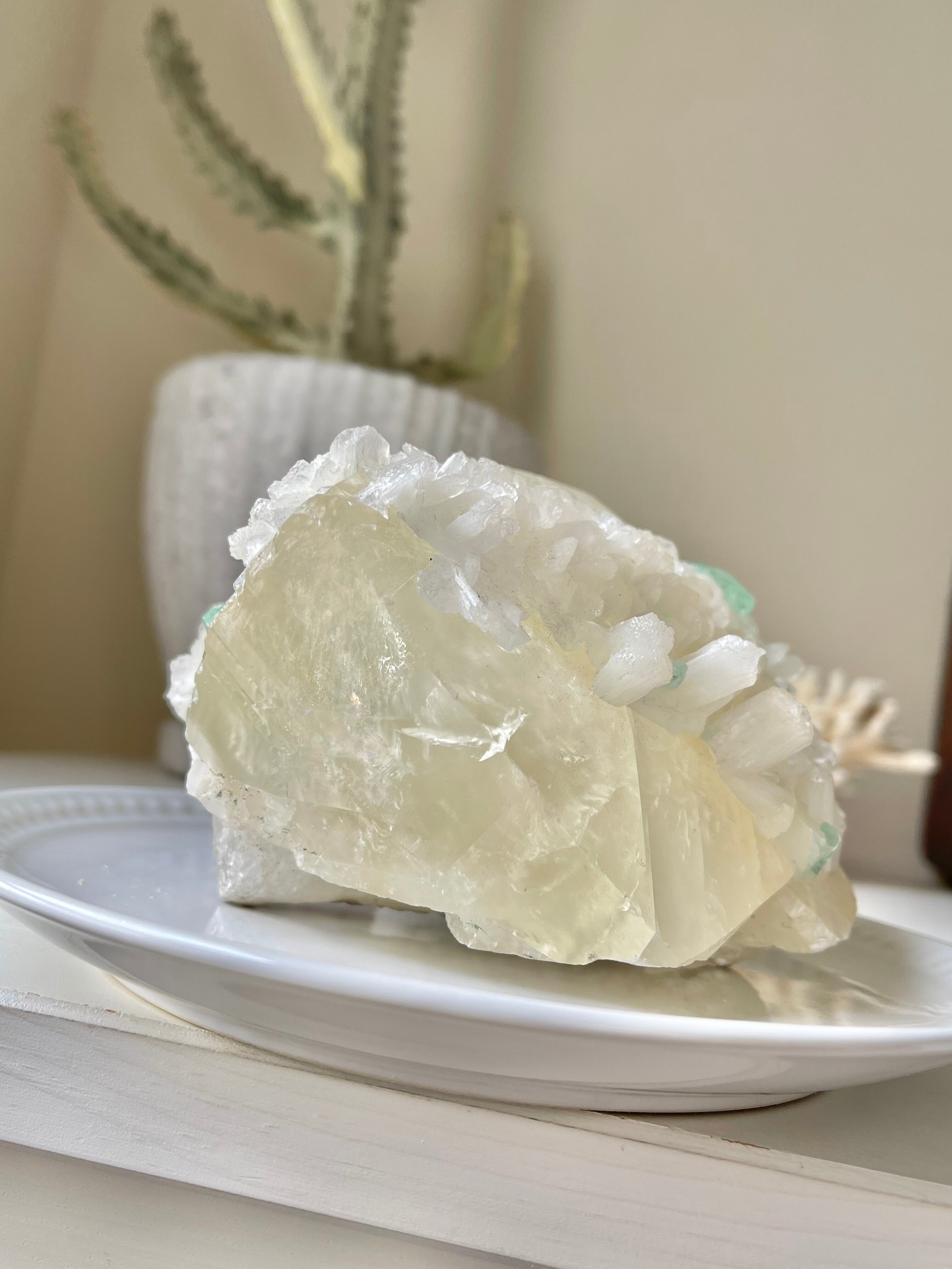 カルサイト＆スティルバイト共生グリーンアポフィライト