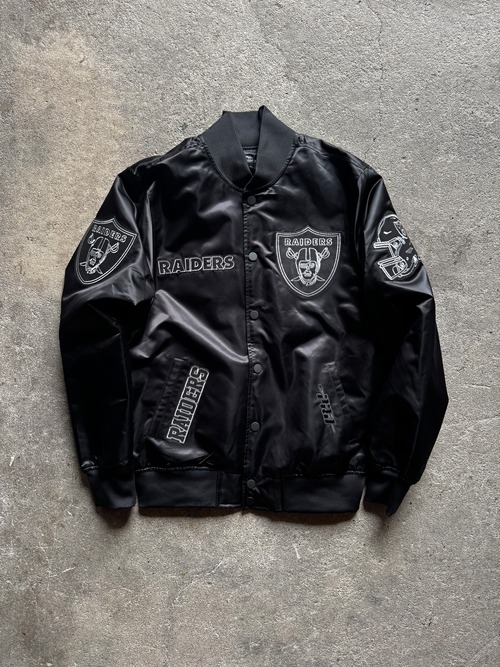 LAS VEGAS RAIDERS PRO STANDARD NYLON JKT (black)