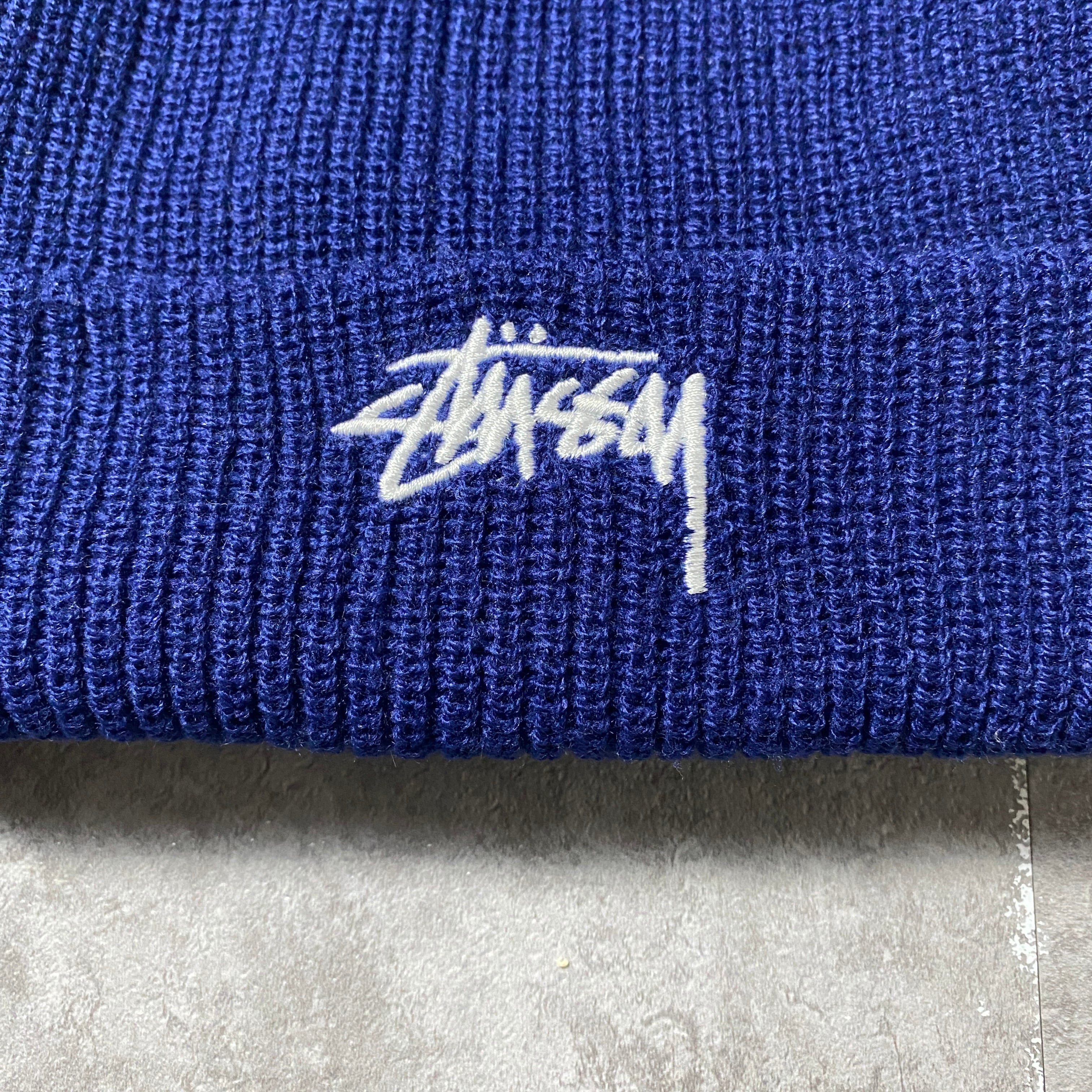 USA製】stussy ステューシー 刺繍ストックロゴ ネイビー アクリル