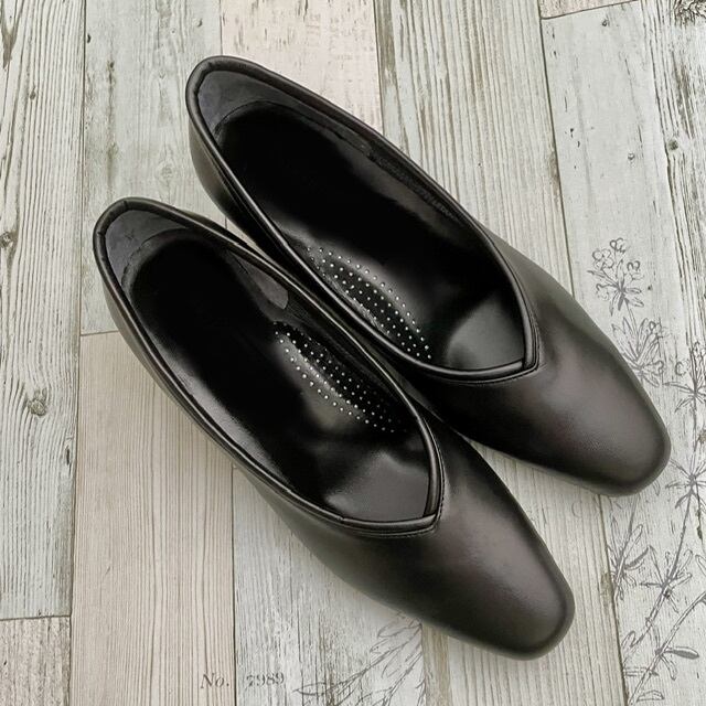 【21.0cm】センターVパンプス