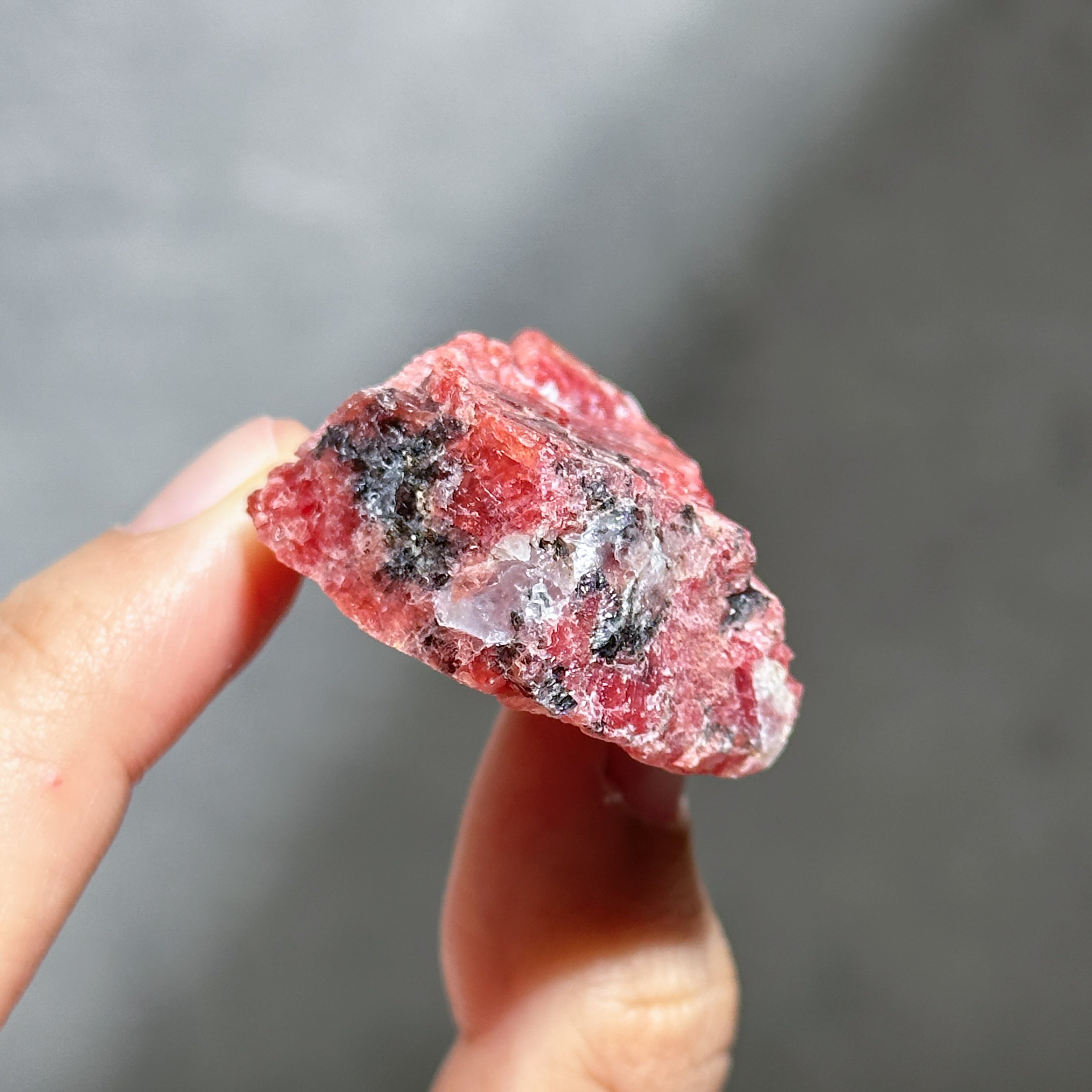 高品質◎ ロードナイト 原石43◇Rhodonite◇パワーストーン・天然石