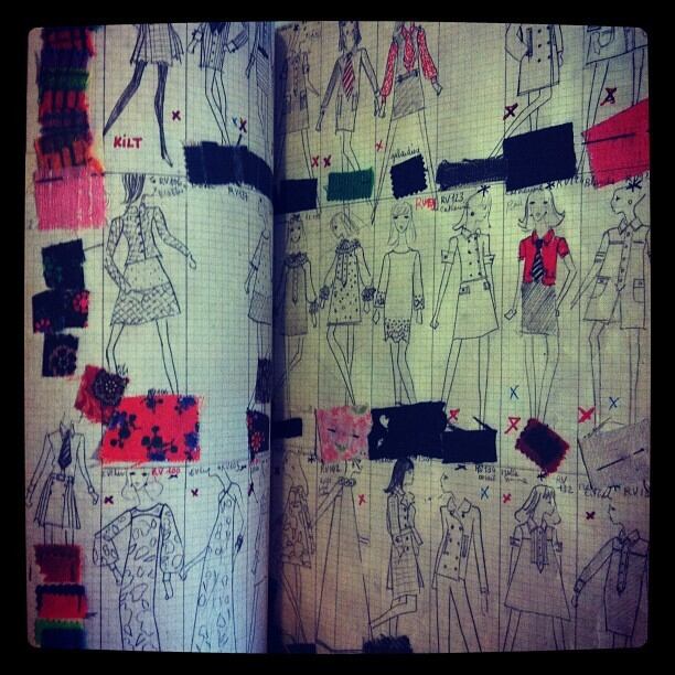 ファッションの本「Yves Saint Laurent Rive Gauche Colouring Book」 - 画像3