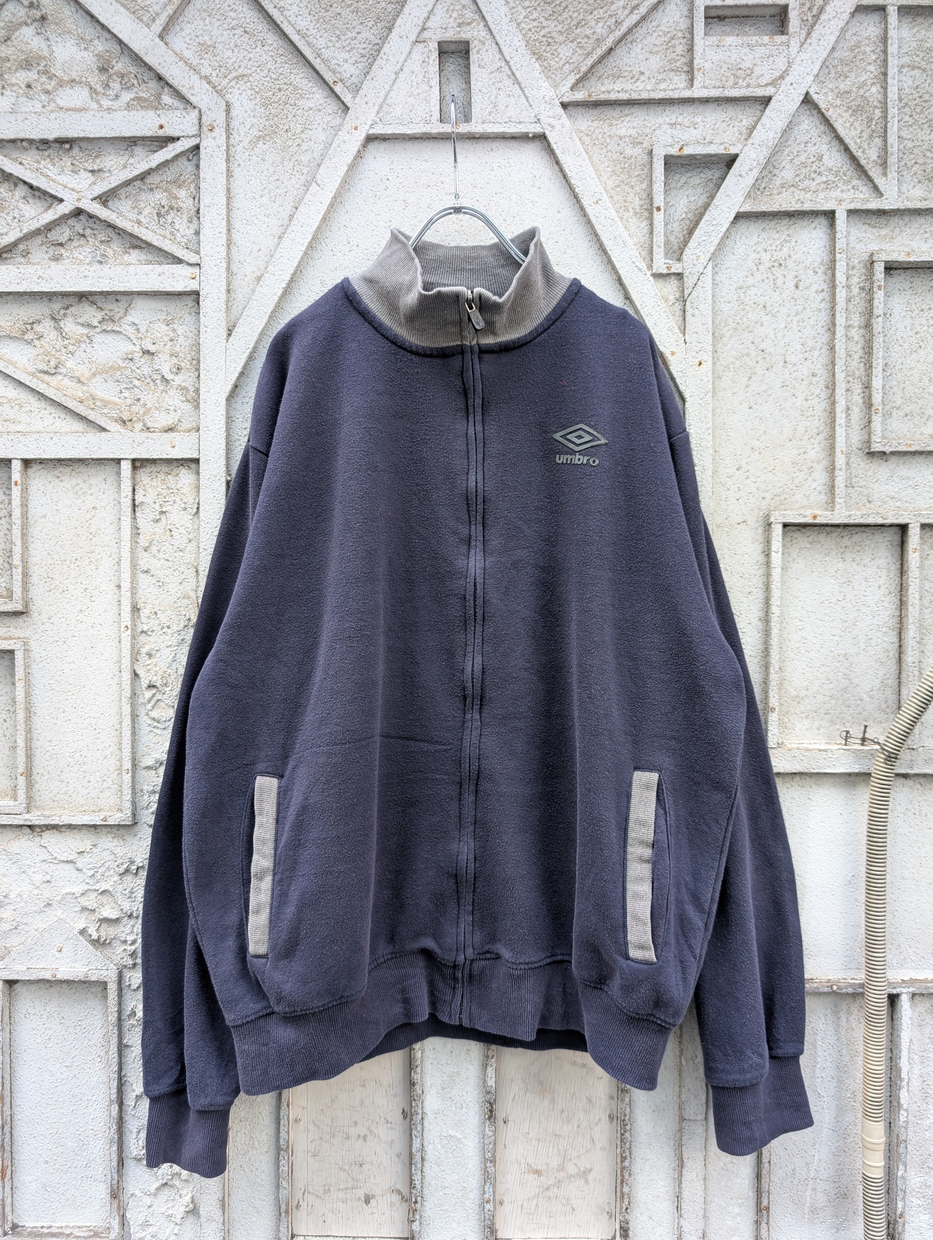 "UMBRO" zip up sweat jacket