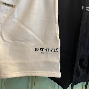 ESSENTIALSエッセンシャルズリフレクターロゴスウェットハーフパンツ￥21000＋tax