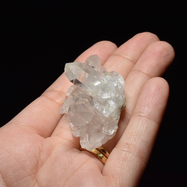 高品質!虹入り水晶クラスター(ゼッカクリスタル)ブラジル ゼッカ・デ・ソウザ産 ZQ05