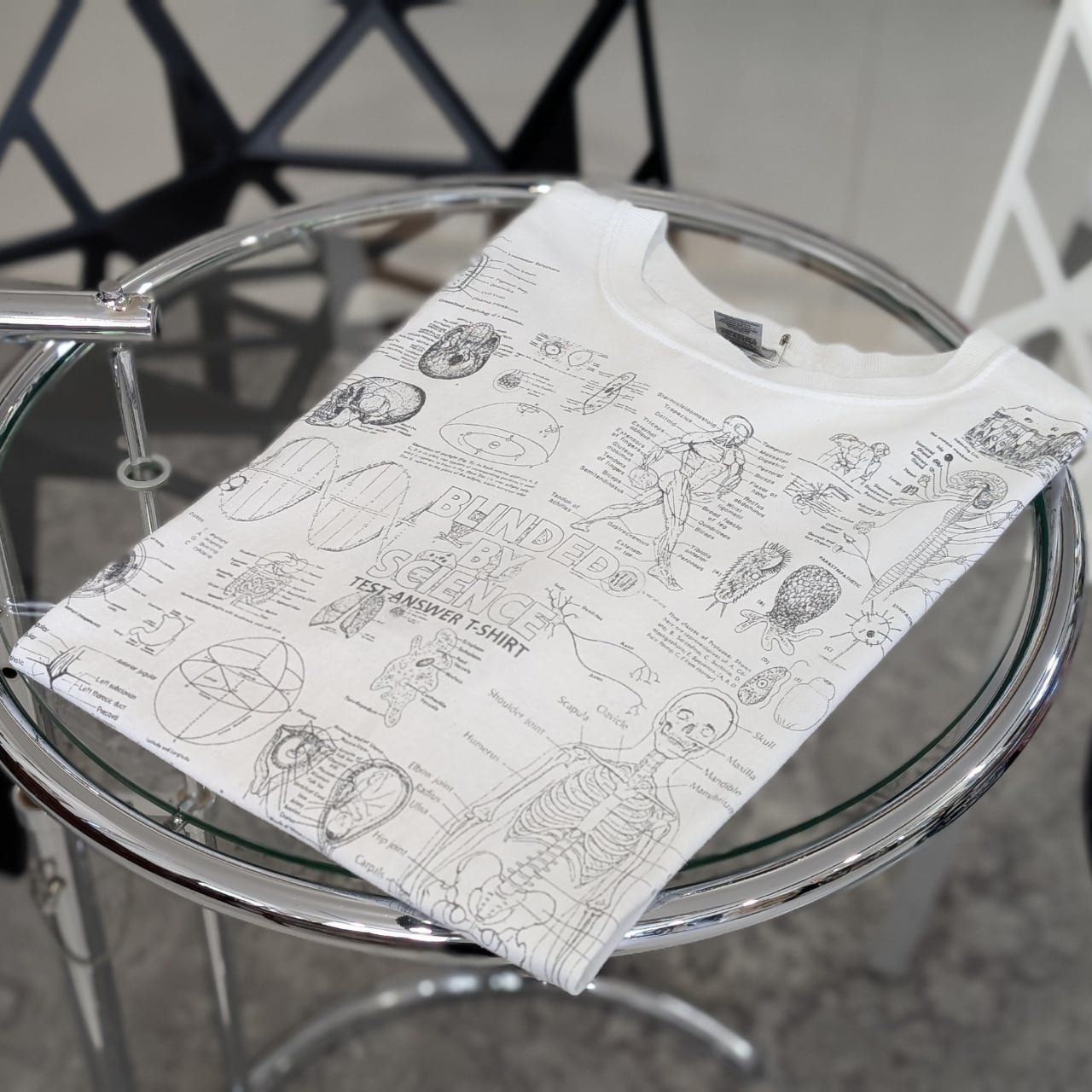 GILDAN BLINDED BY SCIENCE TEST ANSWER 総柄プリントTシャツ(Lサイズ・実寸L相当)|NA290