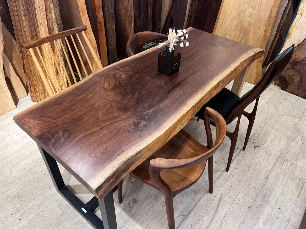 ウォールナット_1665×680-630-610×50_横浜元町店_テーブル天板/一枚板 240142