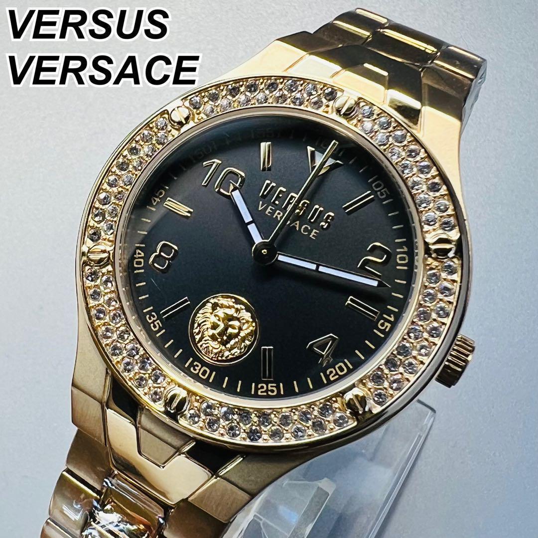 【新品箱付き】ヴェルサス ヴェルサーチ レディース(メンズ) 腕時計 ゴールド
