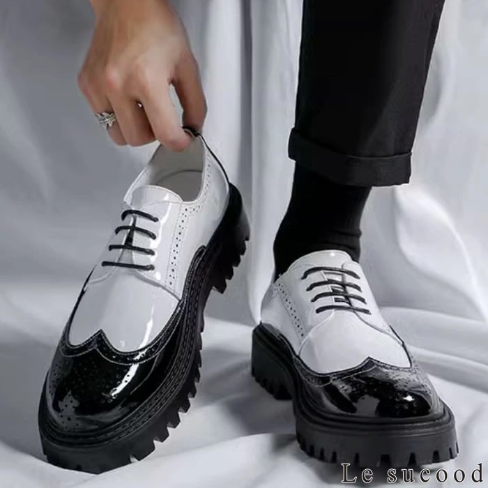 お支払い確認後20日以内発送】Le sucood メンズ 黒白 レザーシューズ