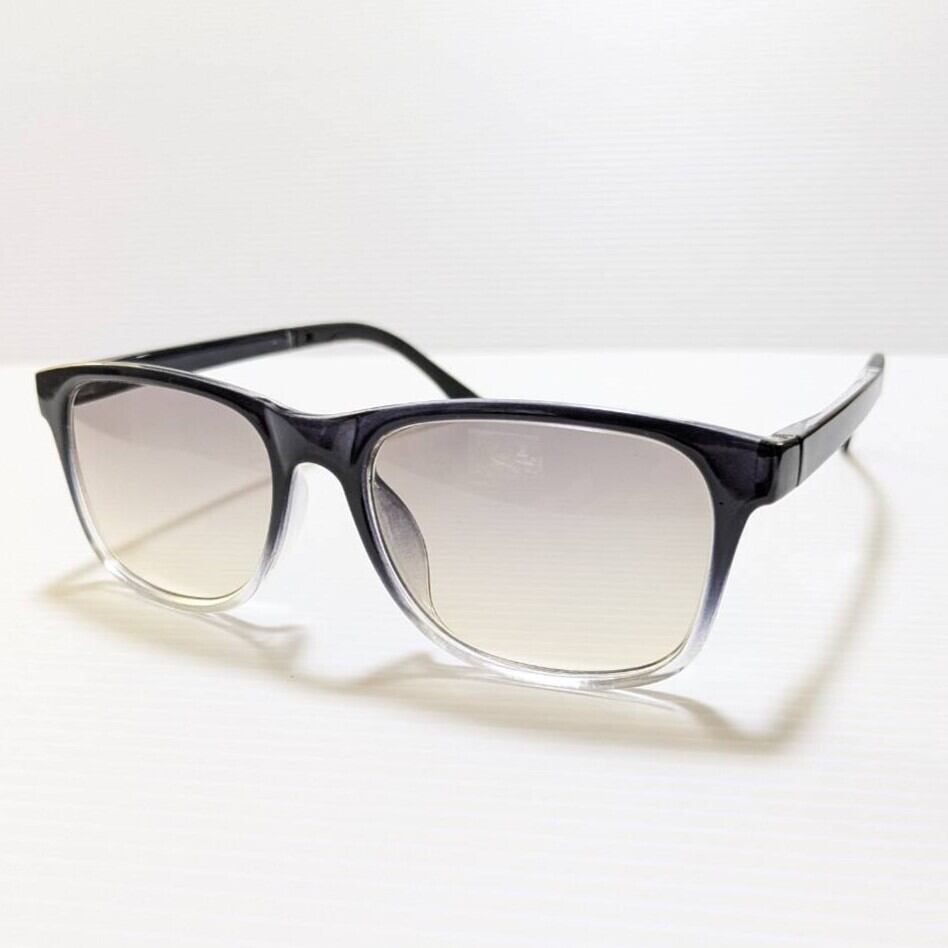 【NoNAME】スクエアサングラス ブラック&クリア