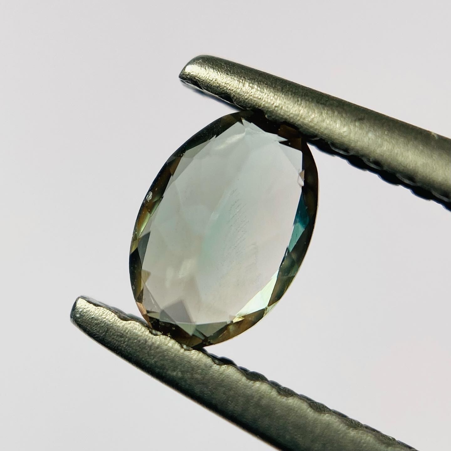 魅惑の多色性　オレゴンサンストーン2