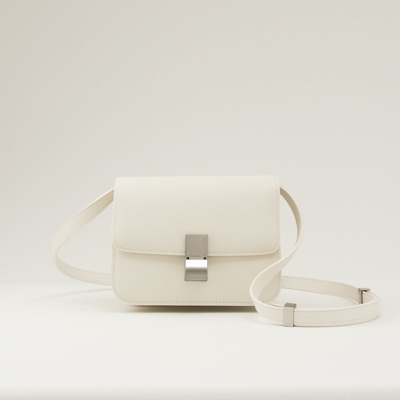 Mini Square leather Bag【ミニスクエアレザーバッグ】本革