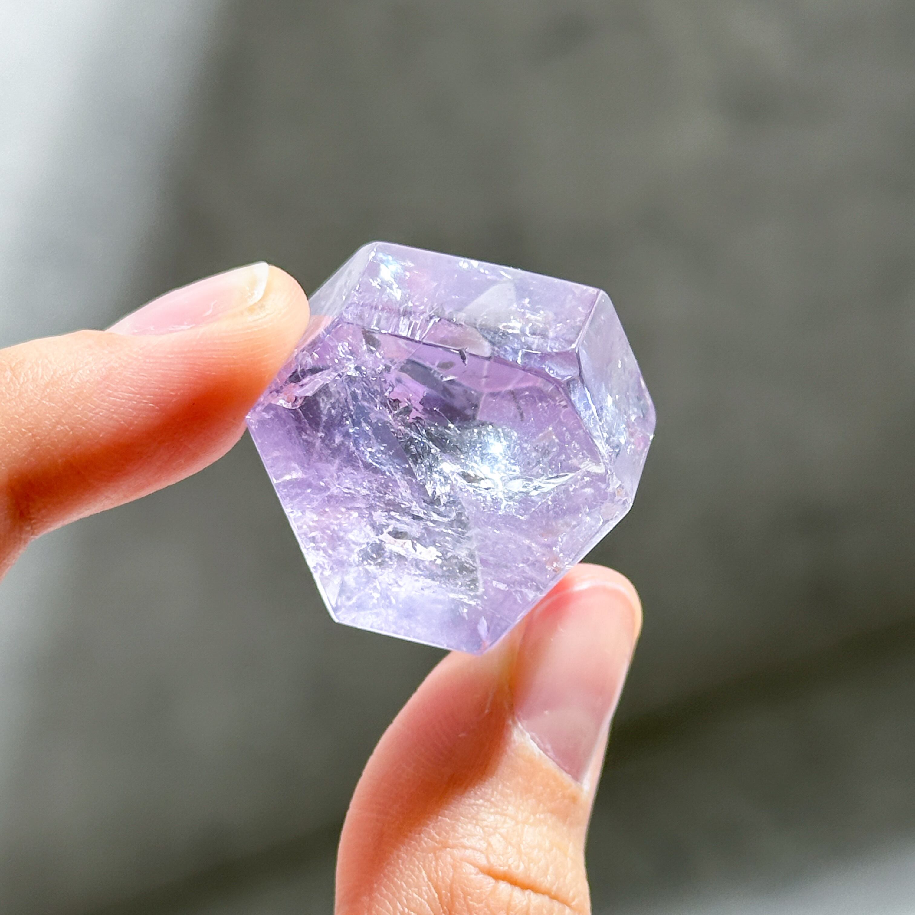 アメジスト タワー44◇ Amethyst Tower ◇天然石・鉱物