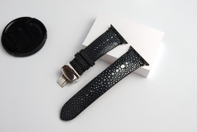 【送料無料】【高級革使用】スティングレイ　エイ革　スターマーク　Applewatchベルト　腕時計 バンド　本革　