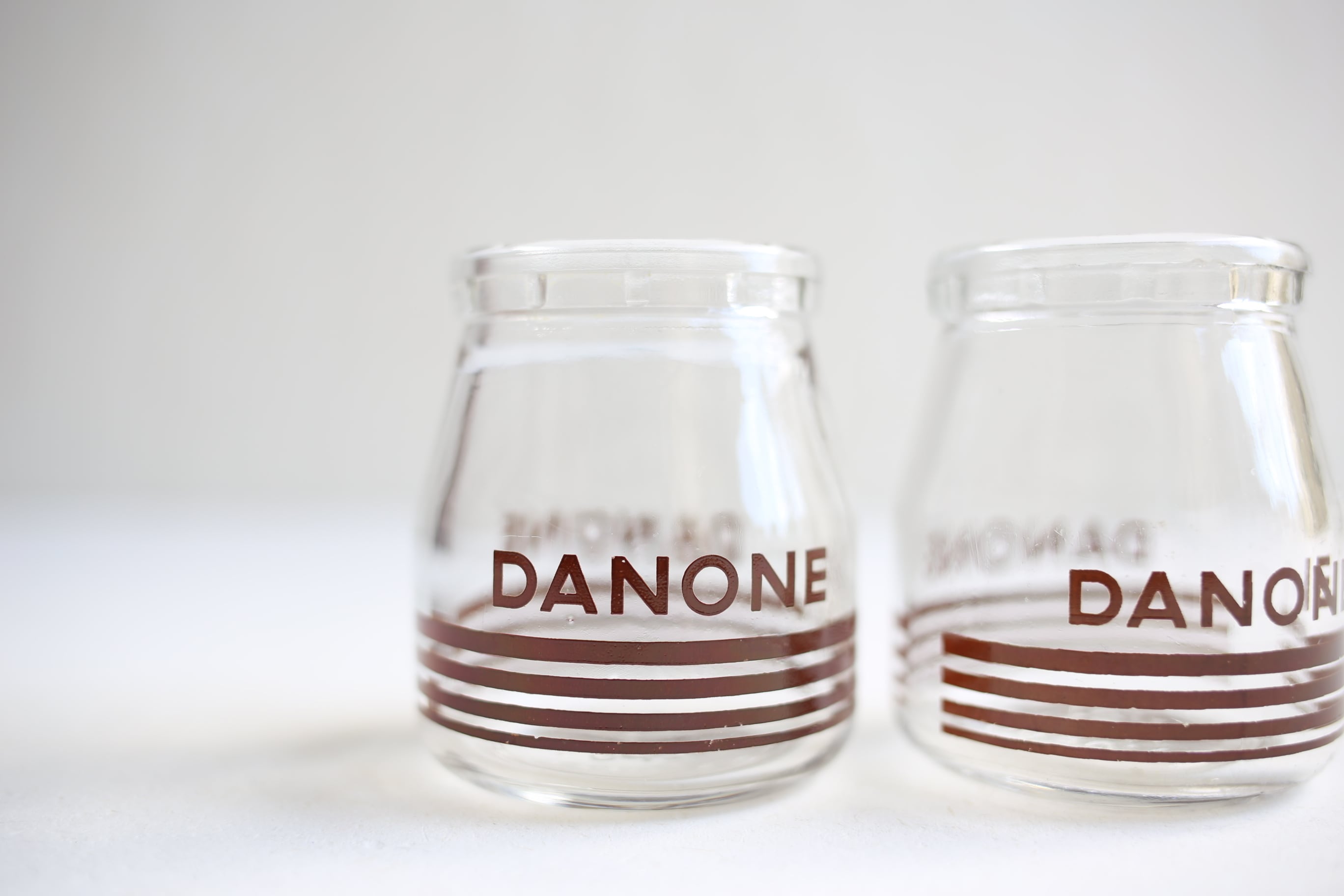 フランスアンティークDANONEヨーグルトポット4個　陶器　ガラス　テラコッタ フランス アンティーク ヴィンテージ『DANONE』 ガラスビン ヨーグルト