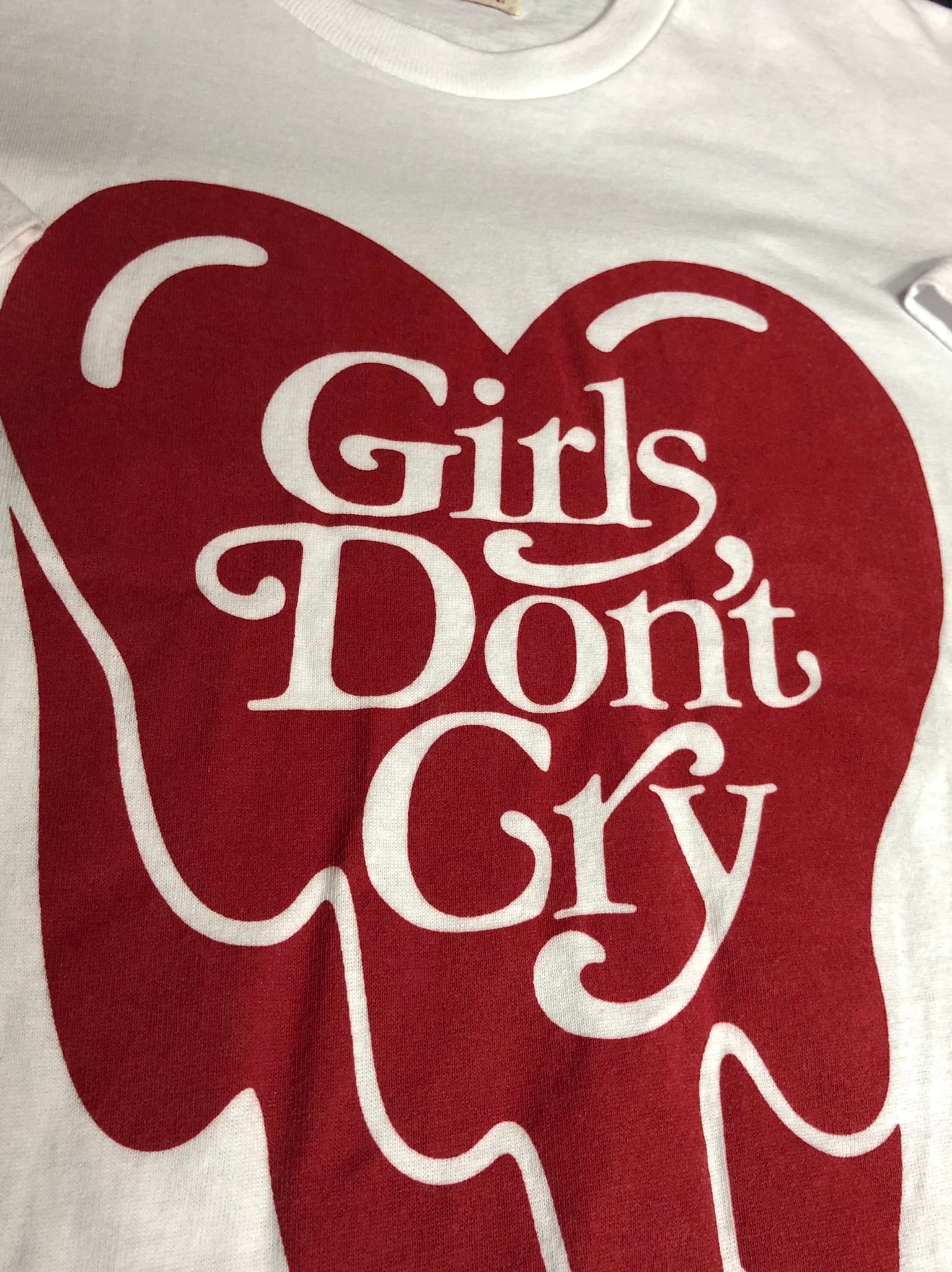 Girls Don't Cry × Emotionally Unavailable Logo T-shirt | style ...