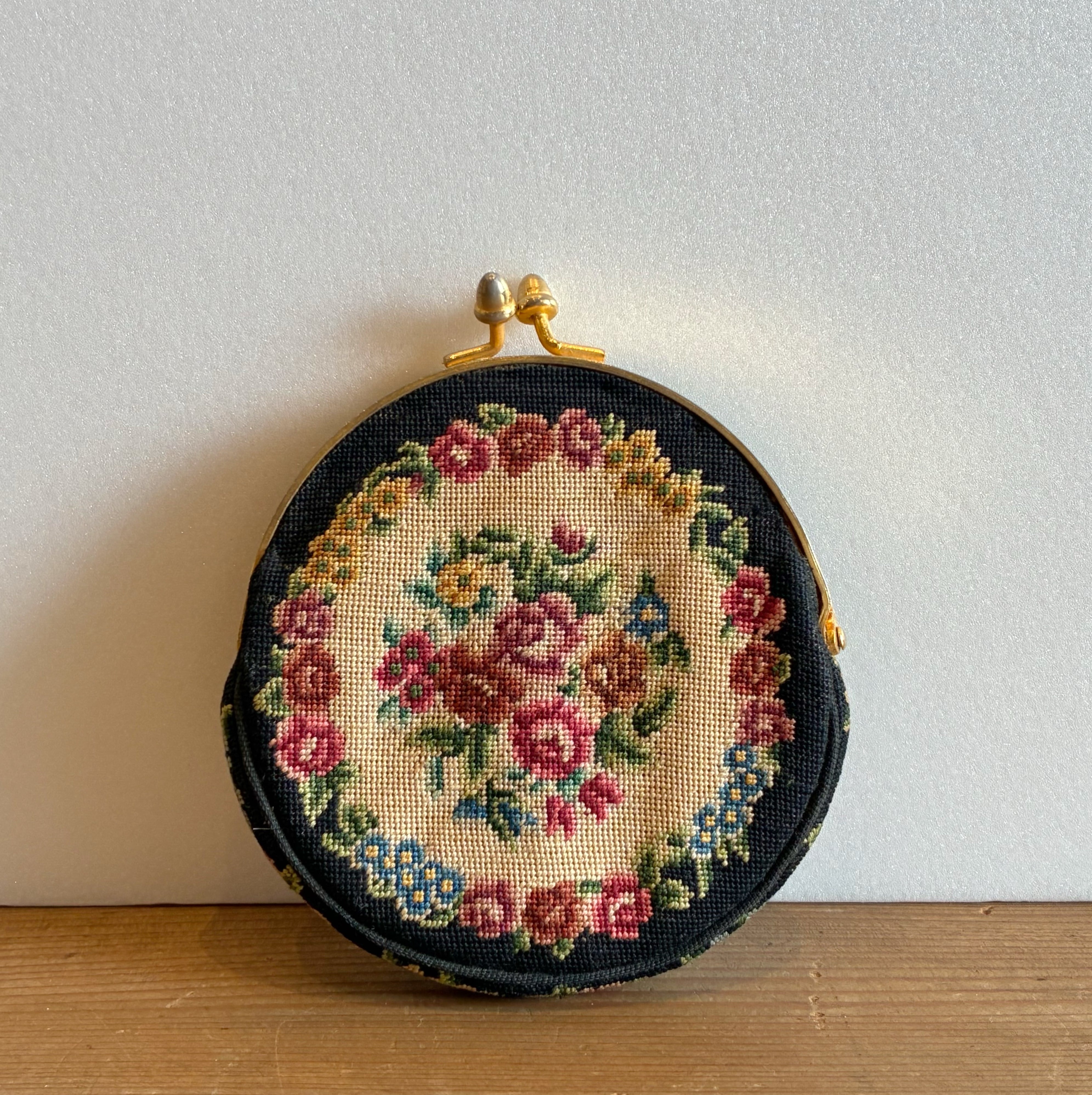 プチポワン刺繍のがま口 | POTLATCH