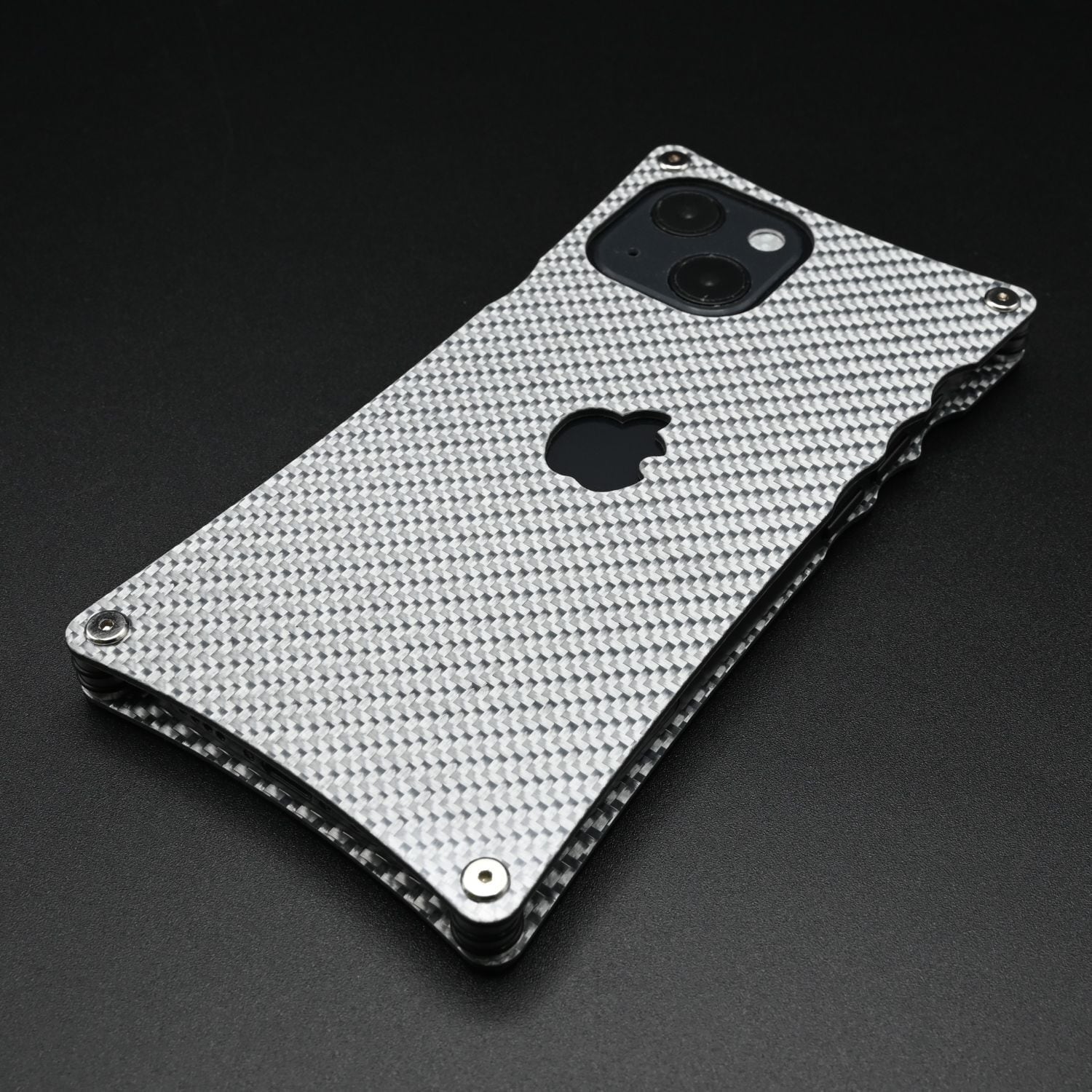 iPhone13mini用シルバーカーボンケース | 「NA」design