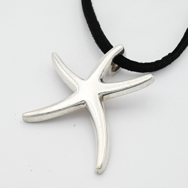 Moving Star Design Pendant Top With Deer Leather Strap / Thailand