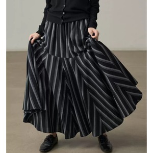 モノトーンストライプフレアロングスカート SK3448