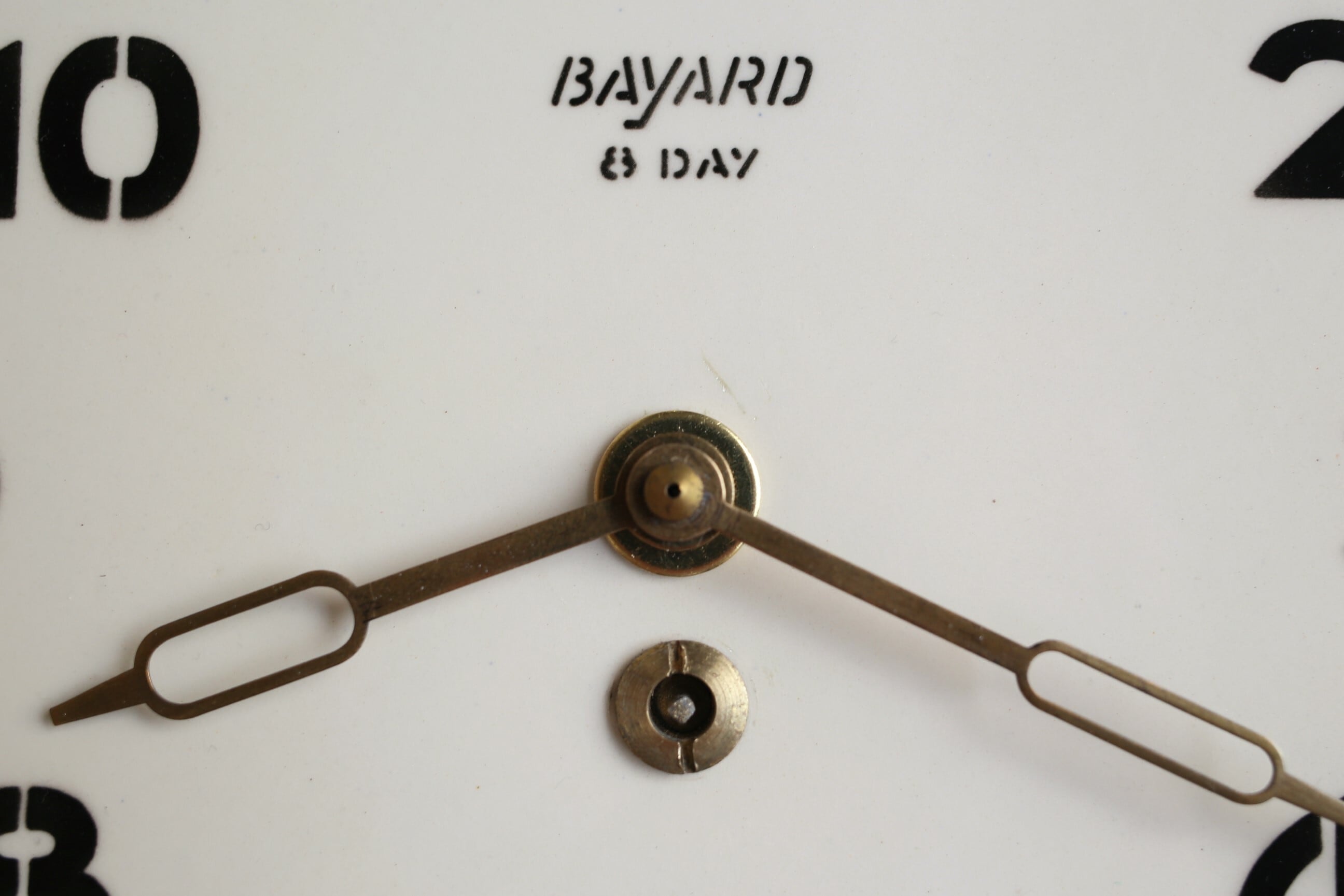 フランス アンティーク ヴィンテージ BAYARD 陶器製 壁掛け時計 (電池