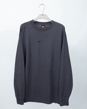 "NIKE" center swoosh L/S T-shirt