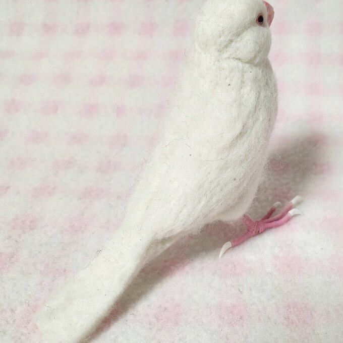 受注作成品】 白文鳥 リアルサイズ♪ 羊毛フィギュア クチバシの色相談