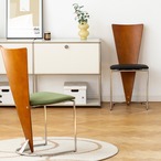 チェア 椅子 デザイナーズ ダイニングチェア デスクチェア 無垢材 レトロ アームチェア 背もたれ付き カフェ おしゃれ モダン レトロ 可愛い ホテルライク 一人暮らし 韓国