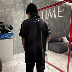 【HELLSTAR】H CURSIVE LOGO T-SHIRT