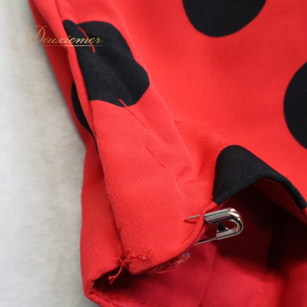 フラメンコ 衣装 マキコスチューム MAKIS COSTUMES トップス ファルダ ツーピース セットアップ 赤 黒 ブラック系 レッド系 水玉 ドット フリル ボランテ レース ボウタイ フリルスカート セットアップコスチューム ダンス衣装 ステージ衣装 ファッション ポップデザイン おしゃれ レディース かわいい フェス フラメンコ衣装