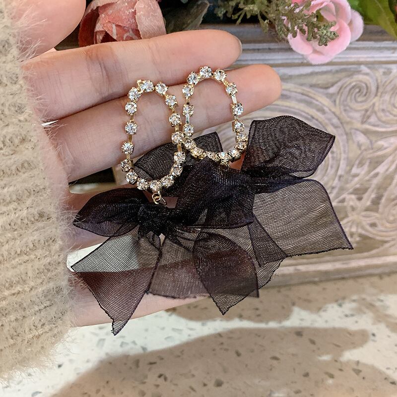 ブラックリボンイヤリング オータムウィンターレッドレディース 秋物 冬物 指輪 ブラック・アイド・ピーズ222694048