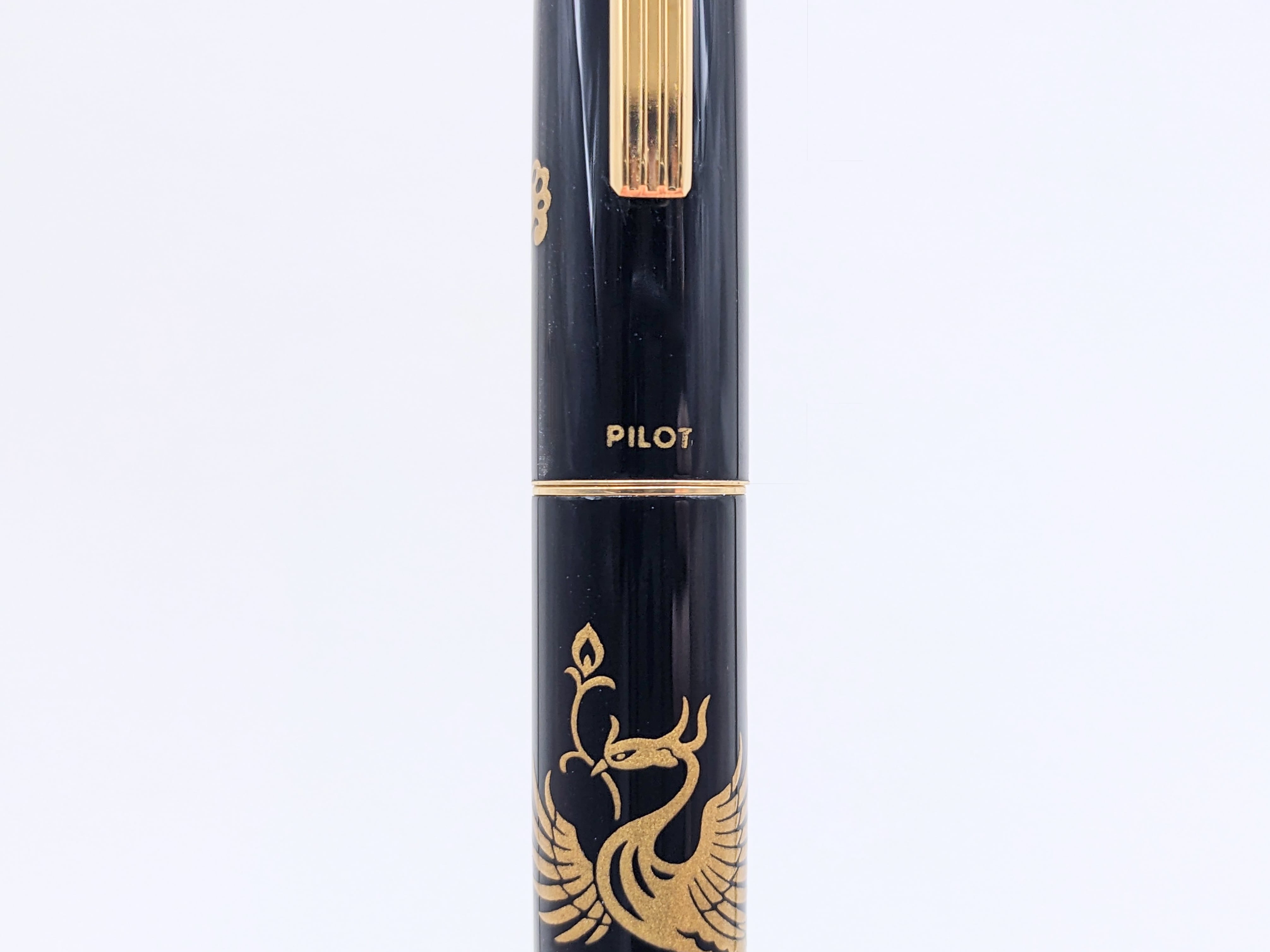 #322 オーバーホール済み 万年筆 パイロット PILOT Elabo 14k 1989 パイロット 蒔絵 鳳凰 PILOT （中字） 14K 03003 | 川口明弘の