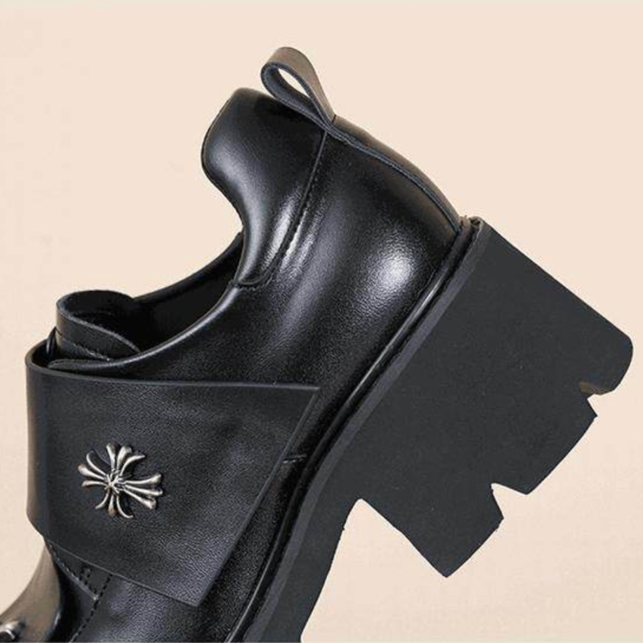 Square-toe cross-strap loafers (ME182)