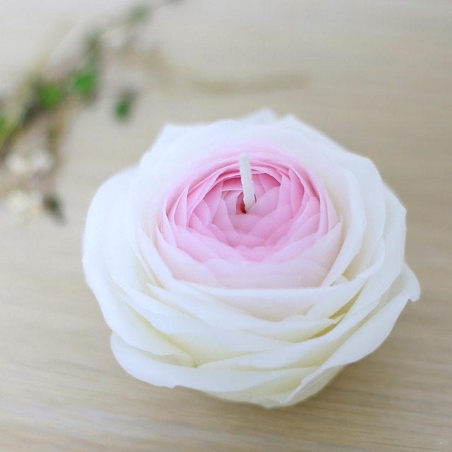薔薇のプリンセス〈天然の蜜蝋のフラワーキャンドル〉／Beeswax candle