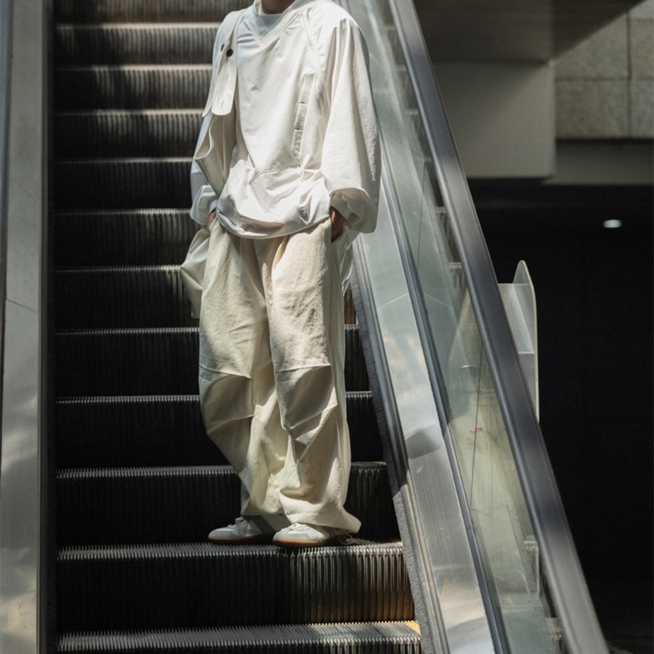 ストレートレッグ裾コードパンツ　981