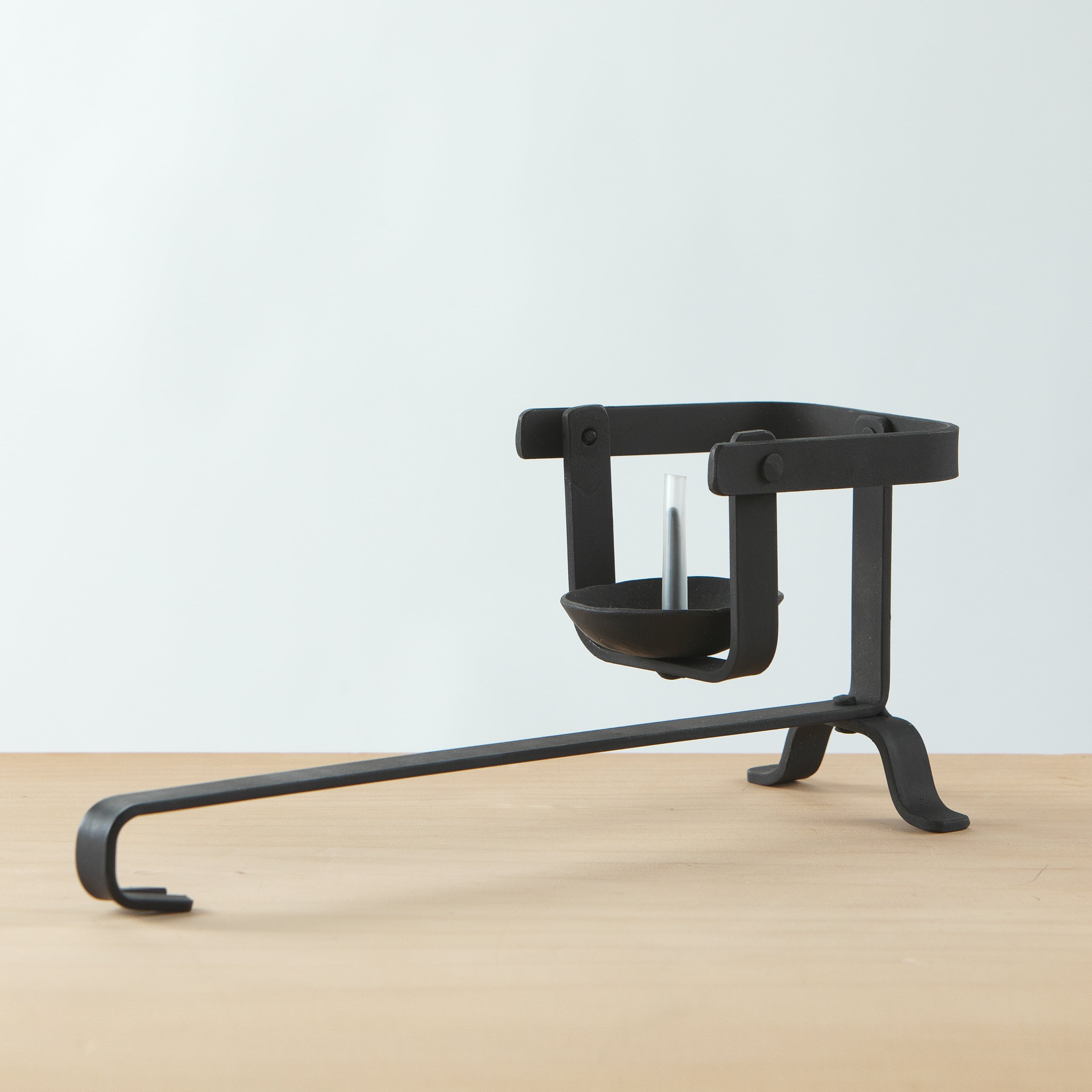 鉄製燭台 -手燭- | 本多木蝋工業所